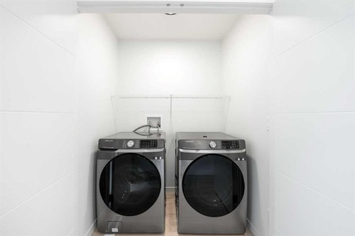 260 Belmont Boulevard Sw, Calgary, AB - Indoor Photo Showing Laundry Room