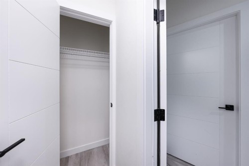 260 Belmont Boulevard Sw, Calgary, AB - Indoor