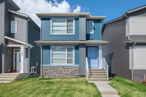 260 Belmont Boulevard Sw, Calgary, AB - Outdoor With Facade