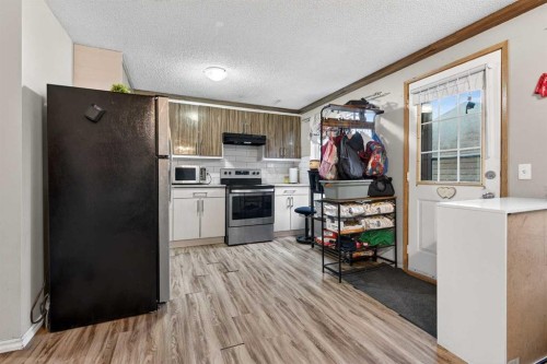 91 Martinwood Court Ne, Calgary, AB 