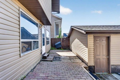 91 Martinwood Court Ne, Calgary, AB 