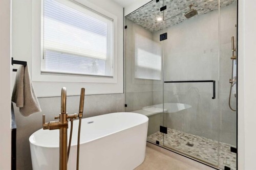 3004 Hampton Crescent Sw, Calgary, AB 