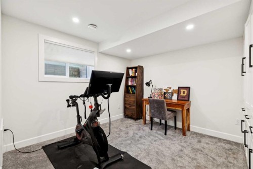 3004 Hampton Crescent Sw, Calgary, AB 