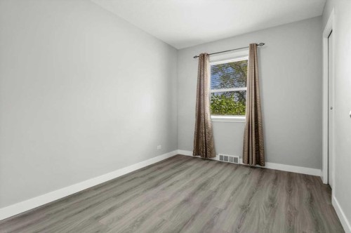 1615 22A Street Nw, Calgary, AB 