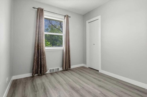 1615 22A Street Nw, Calgary, AB 