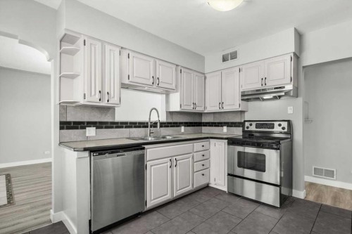 1615 22A Street Nw, Calgary, AB 