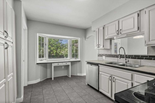 1615 22A Street Nw, Calgary, AB 