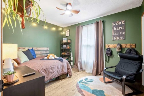 723 5 Avenue Sw, High River, AB - Indoor Photo Showing Bedroom