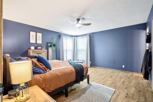 723 5 Avenue Sw, High River, AB - Indoor Photo Showing Bedroom