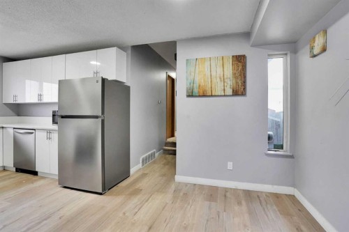 133 Martinglen Way Ne, Calgary, AB - Indoor Photo Showing Kitchen