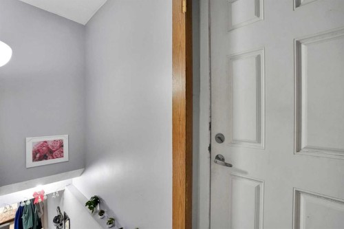 133 Martinglen Way Ne, Calgary, AB - Indoor