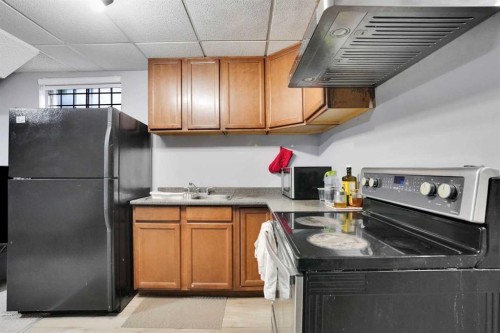133 Martinglen Way Ne, Calgary, AB - Indoor Photo Showing Kitchen