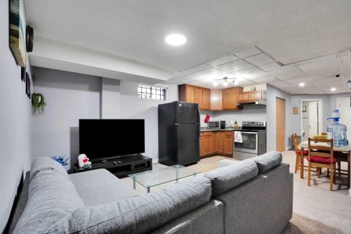 133 Martinglen Way Ne, Calgary, AB - Indoor