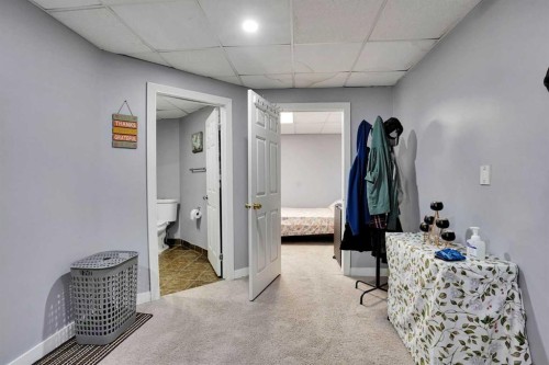 133 Martinglen Way Ne, Calgary, AB - Indoor