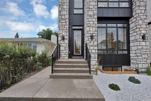 2221 Halifax Crescent Nw, Calgary, AB - Outdoor