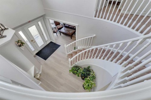 33 Edgevalley Way Nw, Calgary, AB 