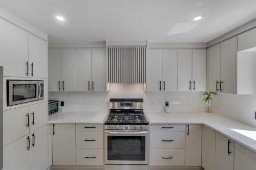 33 Edgevalley Way Nw, Calgary, AB 