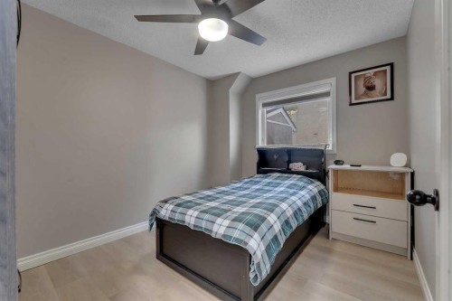 33 Edgevalley Way Nw, Calgary, AB 