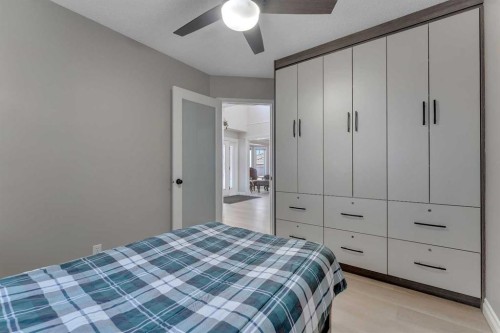 33 Edgevalley Way Nw, Calgary, AB 
