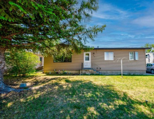 517 55 Avenue WEST Claresholm, AB T0L 0T0