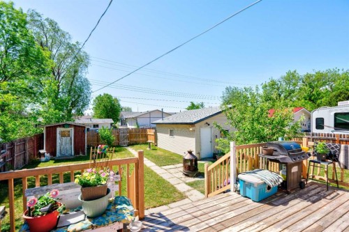 517 55 Avenue West, Claresholm, AB - Outdoor With Deck Patio Veranda With Exterior