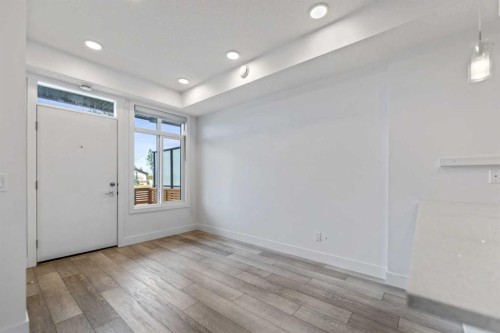 19645 48 Street Se, Calgary, AB - Indoor Photo Showing Other Room
