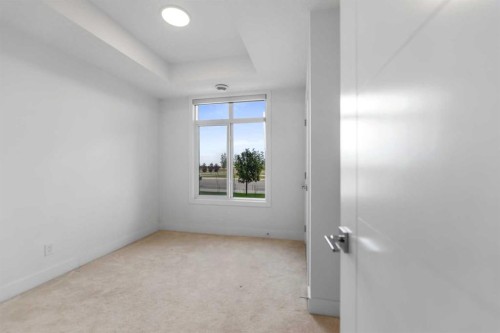 19645 48 Street Se, Calgary, AB - Indoor Photo Showing Other Room