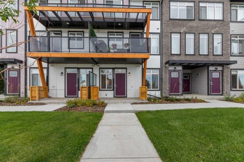 19645 48 Street Se, Calgary, AB - Outdoor With Facade