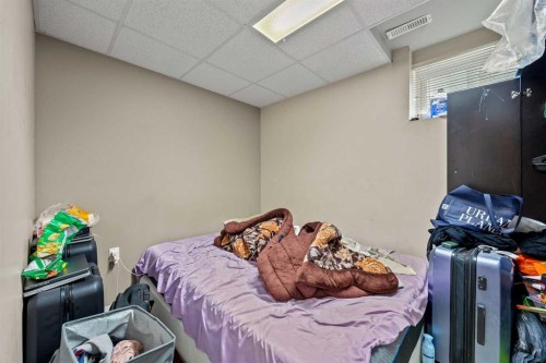 78 Tarington Place Ne, Calgary, AB - Indoor Photo Showing Bedroom