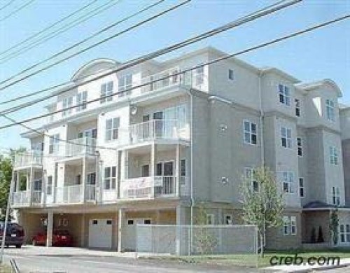 202-1777 1 Street NE Calgary, AB T2E 9A8