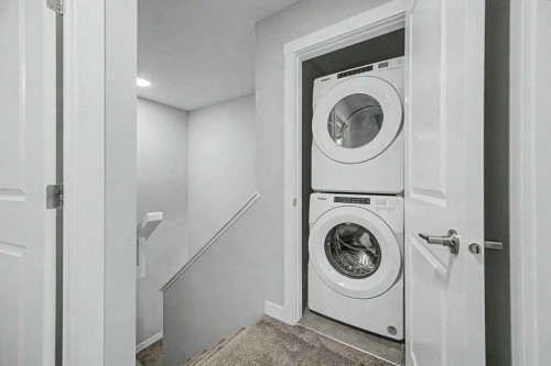 142 Sovereign Common Sw, Calgary, AB - Indoor Photo Showing Laundry Room
