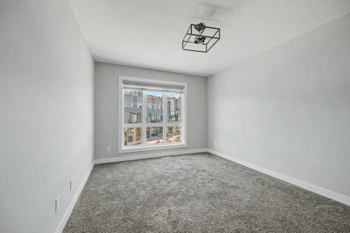 142 Sovereign Common Sw, Calgary, AB - Indoor Photo Showing Other Room