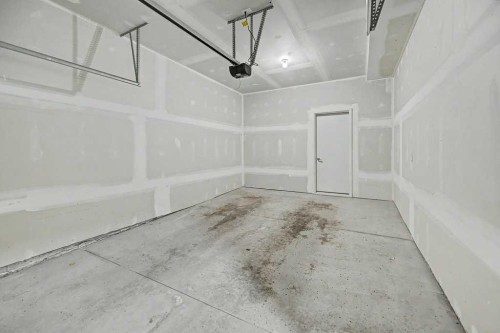 142 Sovereign Common Sw, Calgary, AB - Indoor
