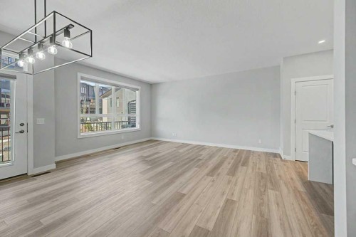 142 Sovereign Common Sw, Calgary, AB - Indoor Photo Showing Other Room