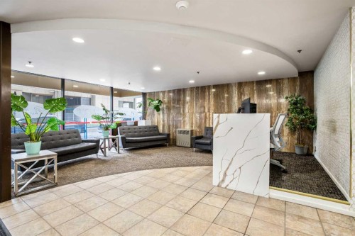 906-221 6 Avenue Se, Calgary, AB - Indoor Photo Showing Other Room
