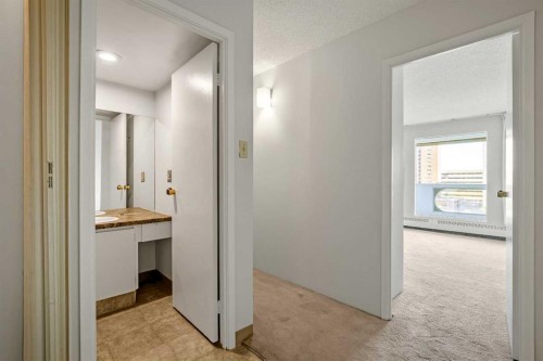906-221 6 Avenue Se, Calgary, AB - Indoor Photo Showing Other Room