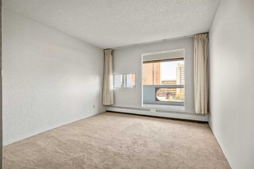 906-221 6 Avenue Se, Calgary, AB - Indoor Photo Showing Other Room