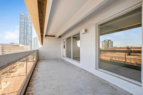 906-221 6 Avenue Se, Calgary, AB - Outdoor With Balcony With Exterior