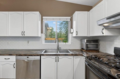 156 Rivercroft Close Se, Calgary, AB 
