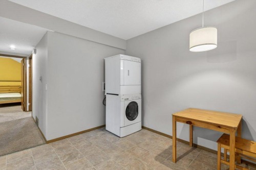 156 Rivercroft Close Se, Calgary, AB 