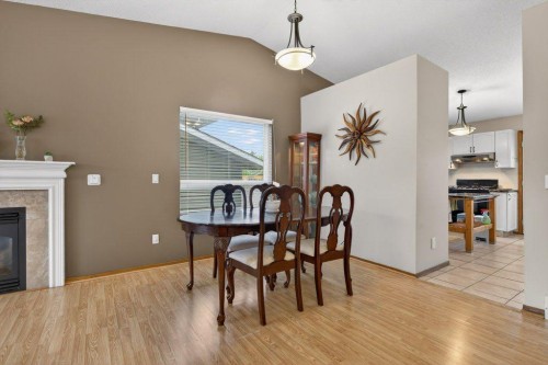 156 Rivercroft Close Se, Calgary, AB 