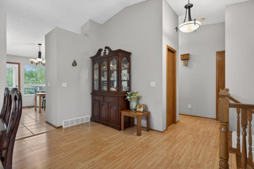 156 Rivercroft Close Se, Calgary, AB 