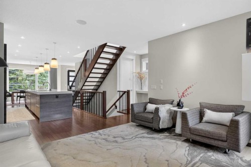 2415 25 Street Sw, Calgary, AB 