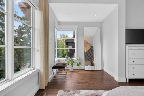 2415 25 Street Sw, Calgary, AB 