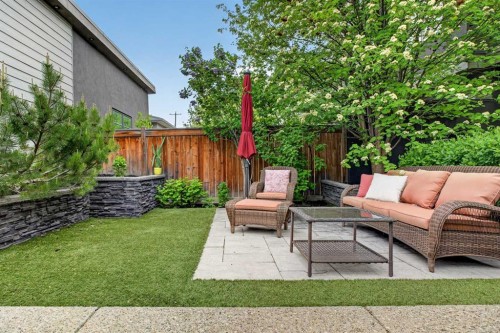 2415 25 Street Sw, Calgary, AB 