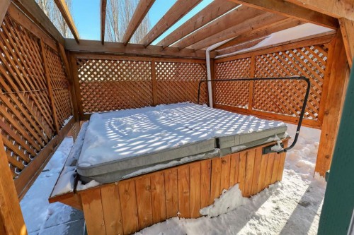 70 Elizabeth Way Se, Airdrie, AB 