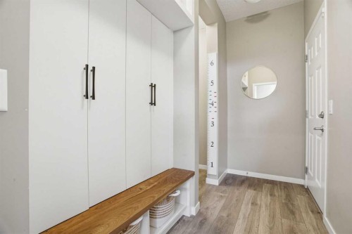 393 Masters Avenue Se, Calgary, AB - Indoor Photo Showing Other Room