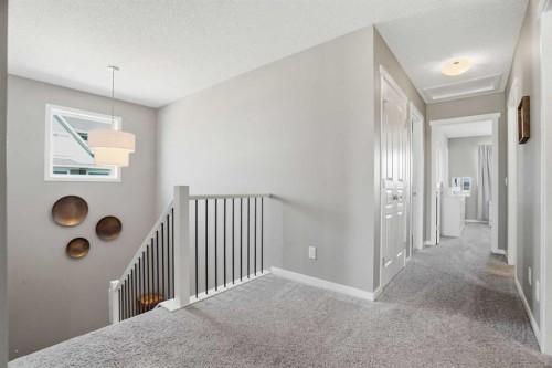 393 Masters Avenue Se, Calgary, AB - Indoor Photo Showing Other Room