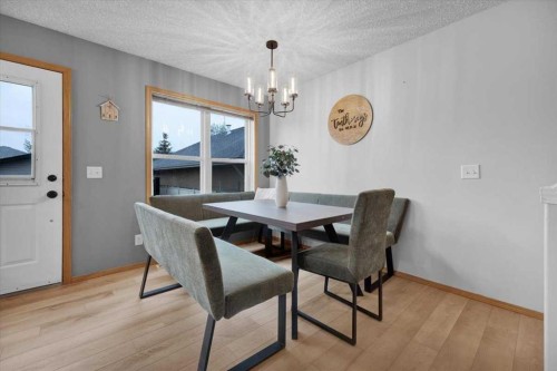 917 High Park Way Nw, High River, AB - Indoor Photo Showing Dining Room