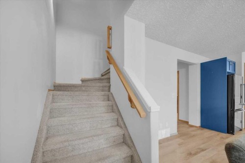 917 High Park Way Nw, High River, AB - Indoor Photo Showing Other Room